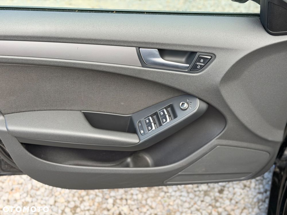 Audi A4 Avant 2.0 TDI DPF multitronic Attraction - 13