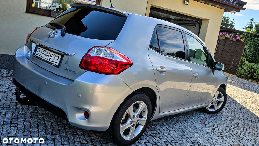 Toyota Auris 1.6 Prestige - 2