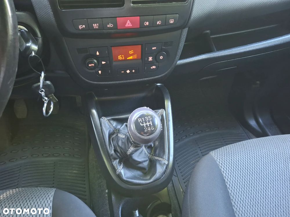 Fiat Doblo 1.4 T-Jet 16V Emotion - 31