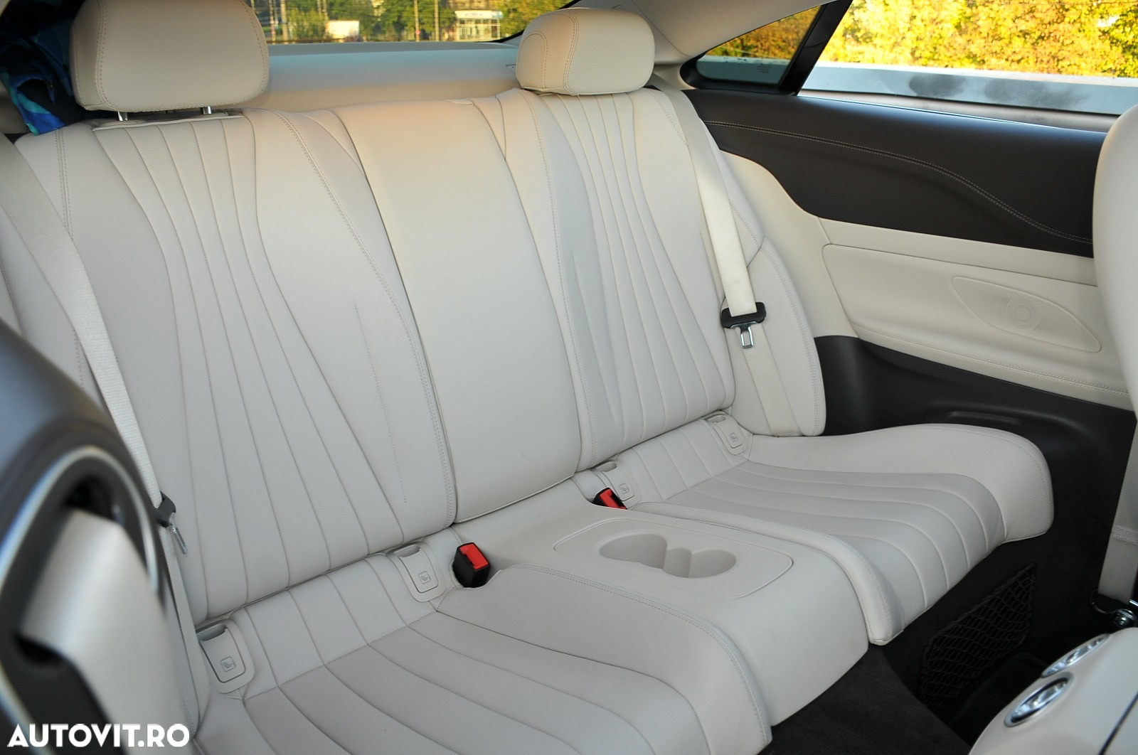 Mercedes-Benz E 350 d 4Matic Coupe 9G-TRONIC AMG Line - 16