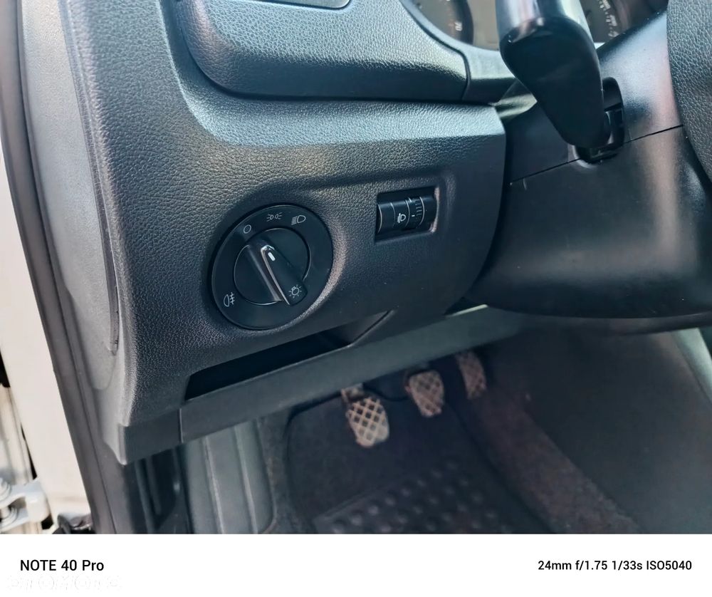 Skoda Fabia 1.2 HTP Active - 24