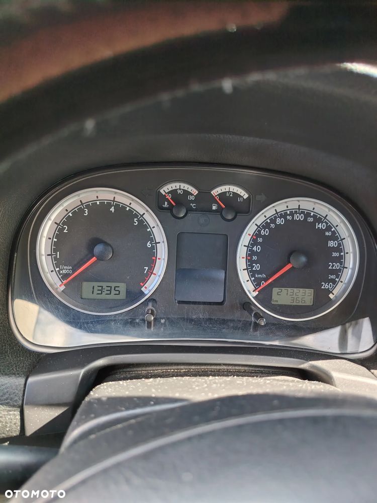 Volkswagen Golf - 11