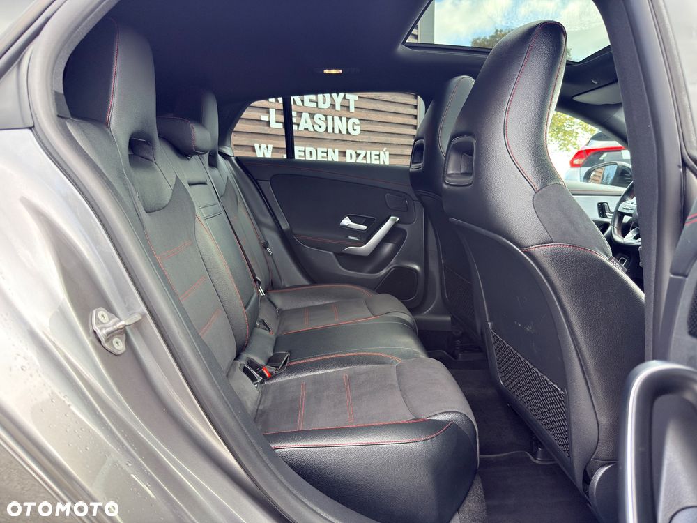 Mercedes-Benz CLA 200 7G-DCT AMG Line - 20