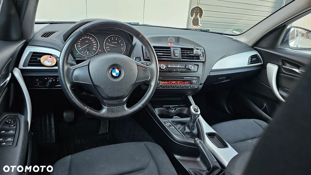 BMW Seria 1 114i - 11