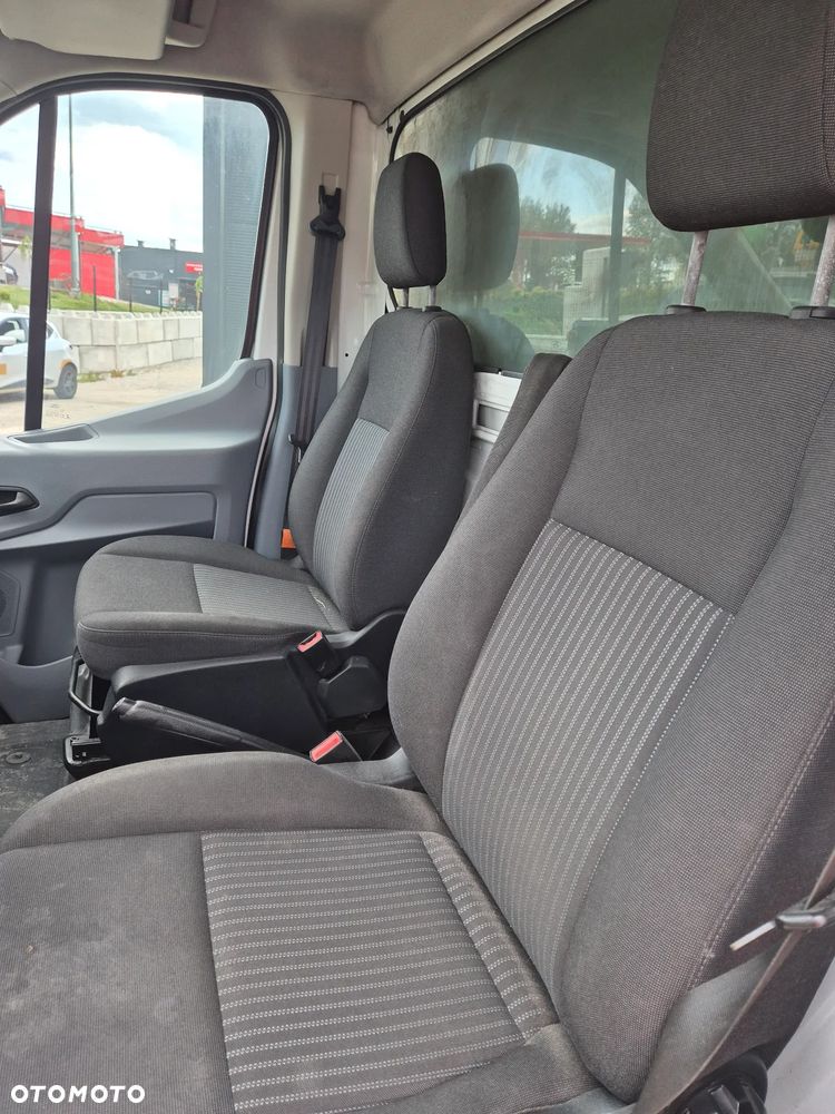 Ford Transit - 13