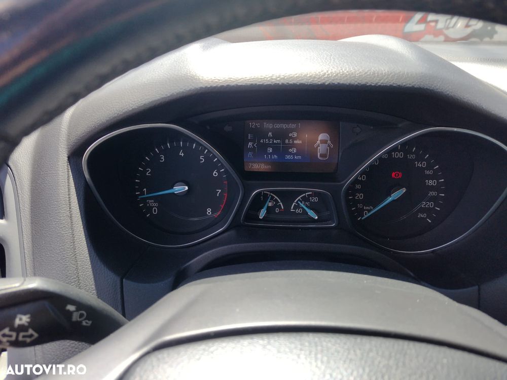 Ford Focus 1.0 EcoBoost Trend Edition - 10