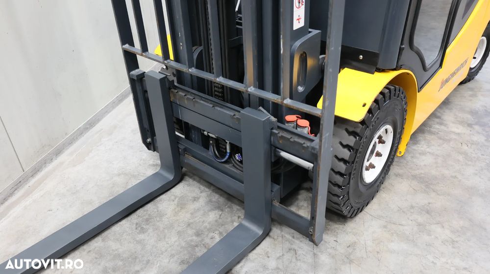 Jungheinrich TFG 320s - 9