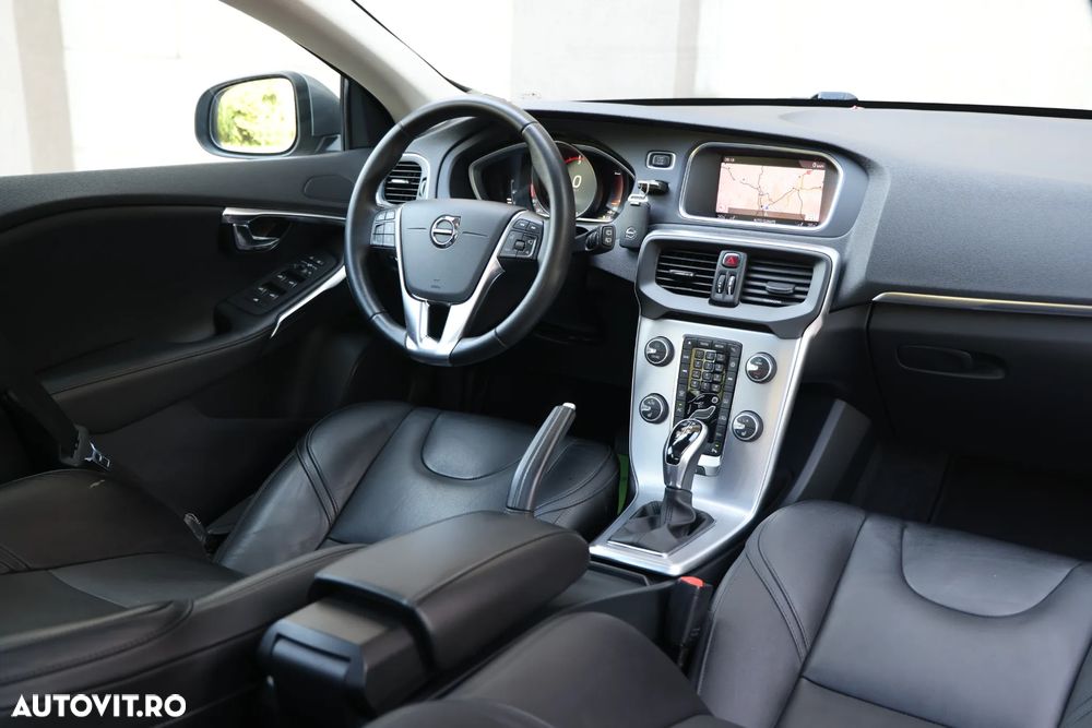 Volvo V40 D2 Geartronic Inscription - 26