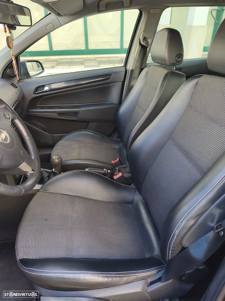 Opel Astra 1.7 CDTi Cosmo M5 - 2