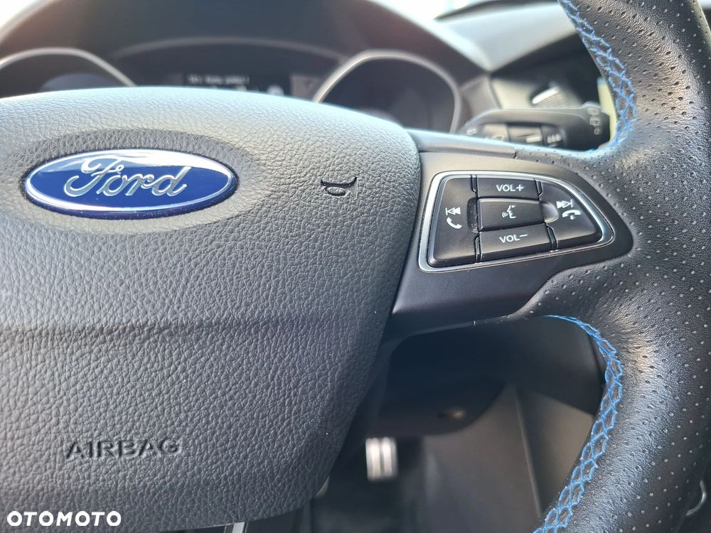 Ford Focus - 17