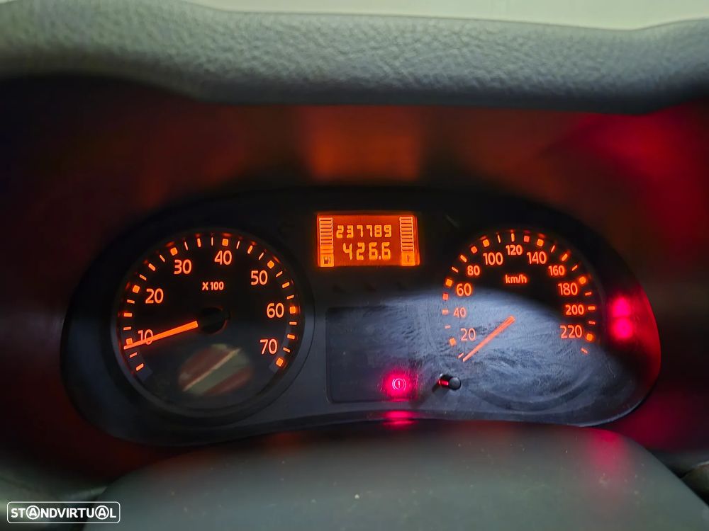 Renault Clio 1.2 Confort Authentique GPL - 12