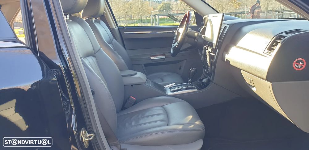 Chrysler 300 C 3.5 Auto - 9