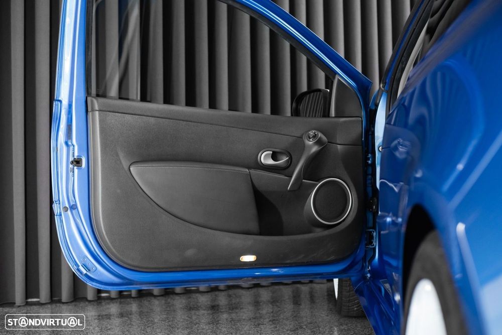 Renault Clio 2.0 16V Gordini RS - 28