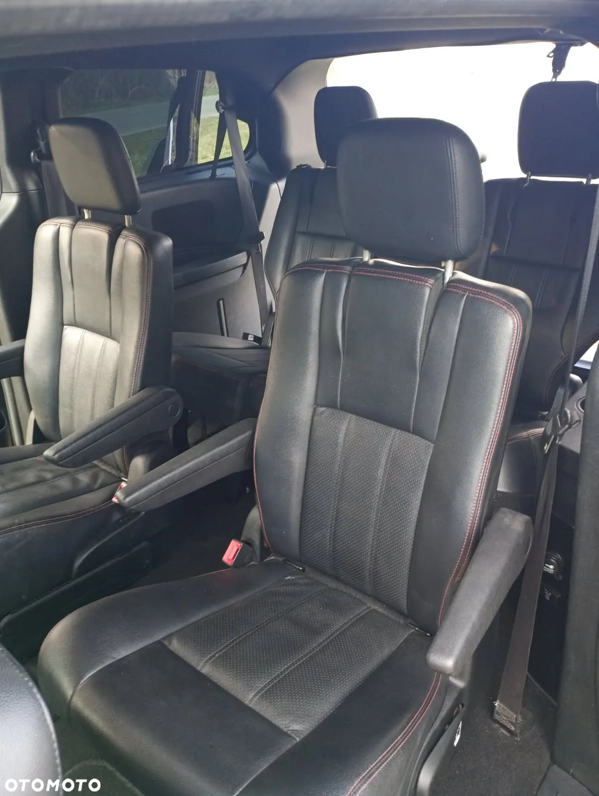 Dodge Grand Caravan - 18