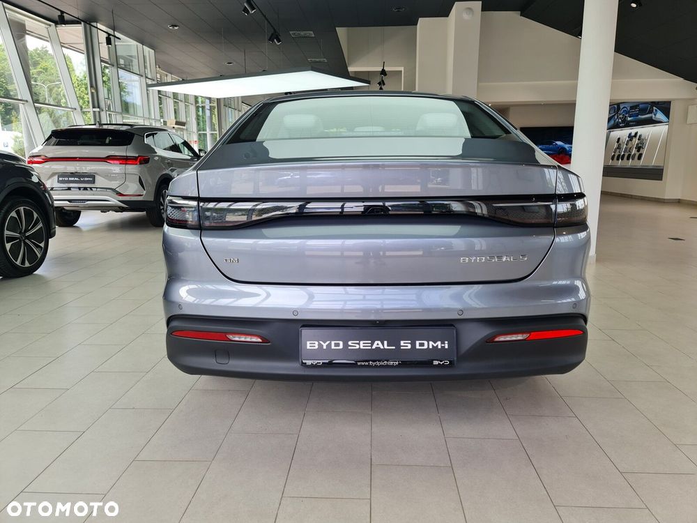 BYD Inny - 8