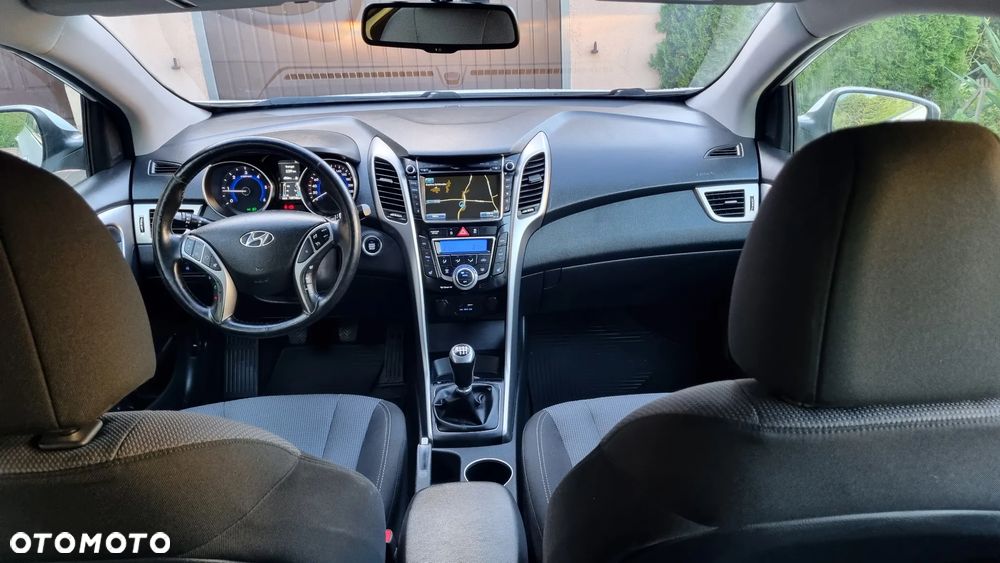 Hyundai i30 Fastback 1.6 CRDI Premium - 15