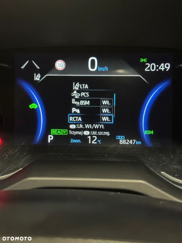 Toyota RAV4 - 18