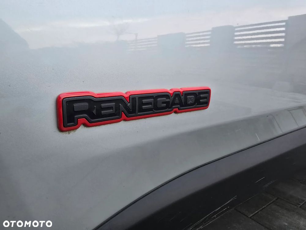 Jeep Renegade - 14