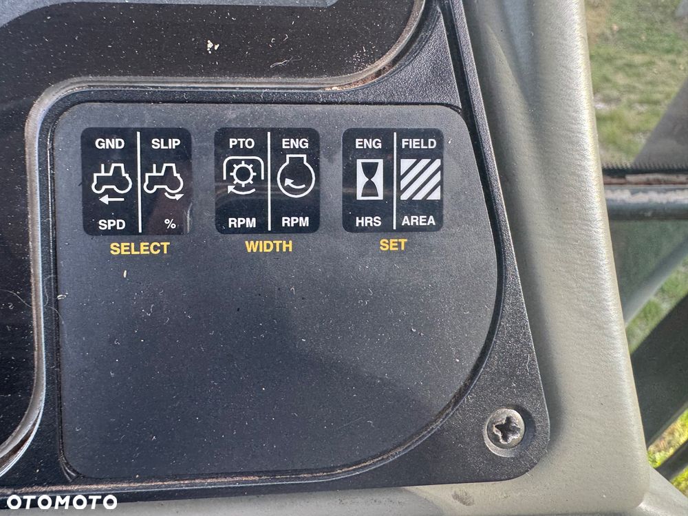 Massey Ferguson 8250 PowerControl - 36
