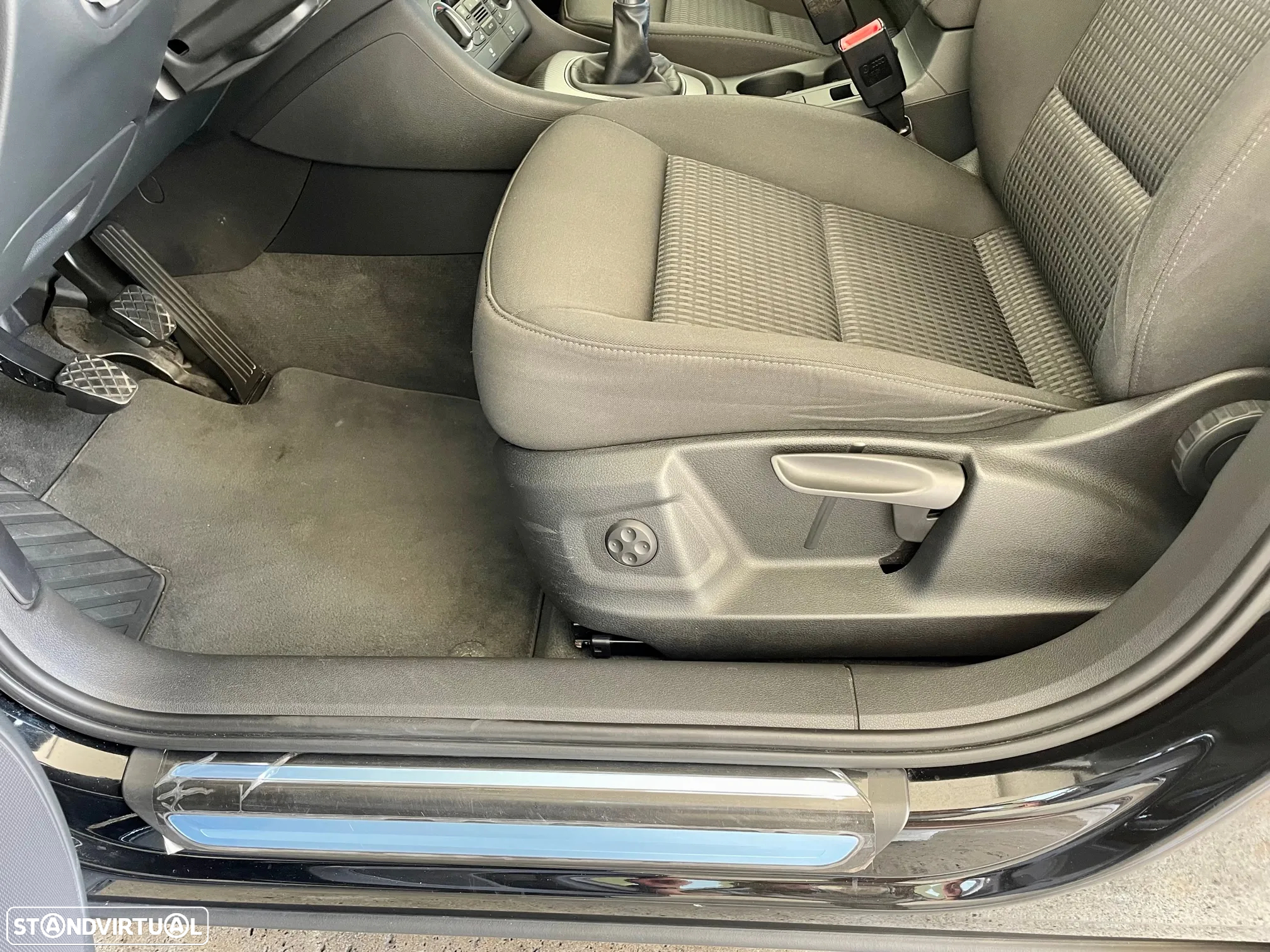 Audi Q3 2.0 TDI Design - 33