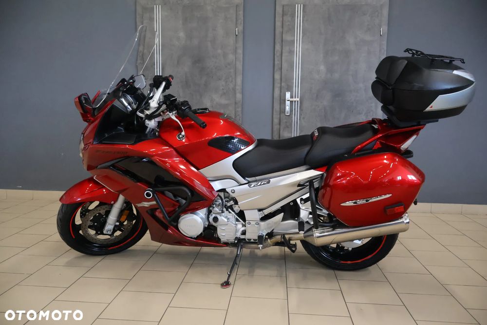Yamaha FJR - 6