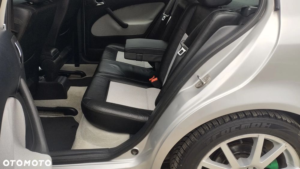 Skoda Octavia 1.8T RS - 19