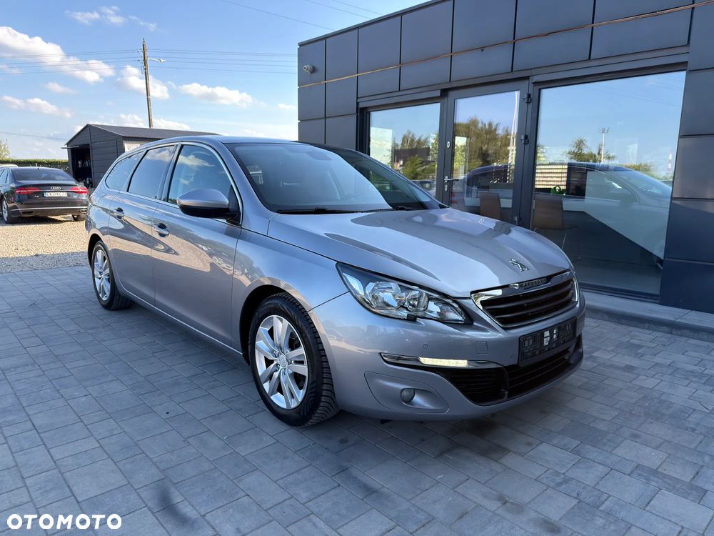 Peugeot 308 1.6 BlueHDi Allure S&S - 14