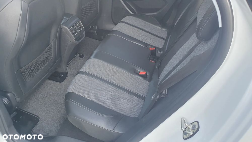 Peugeot 3008 BlueHDi 130 Stop & Start EAT8 Allure Business-Paket - 9