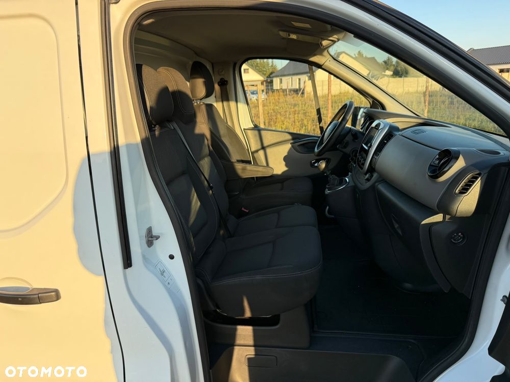 Renault Trafic - 15