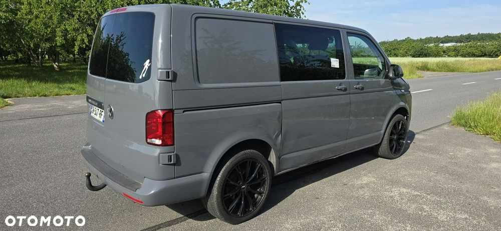 Volkswagen Transporter - 12