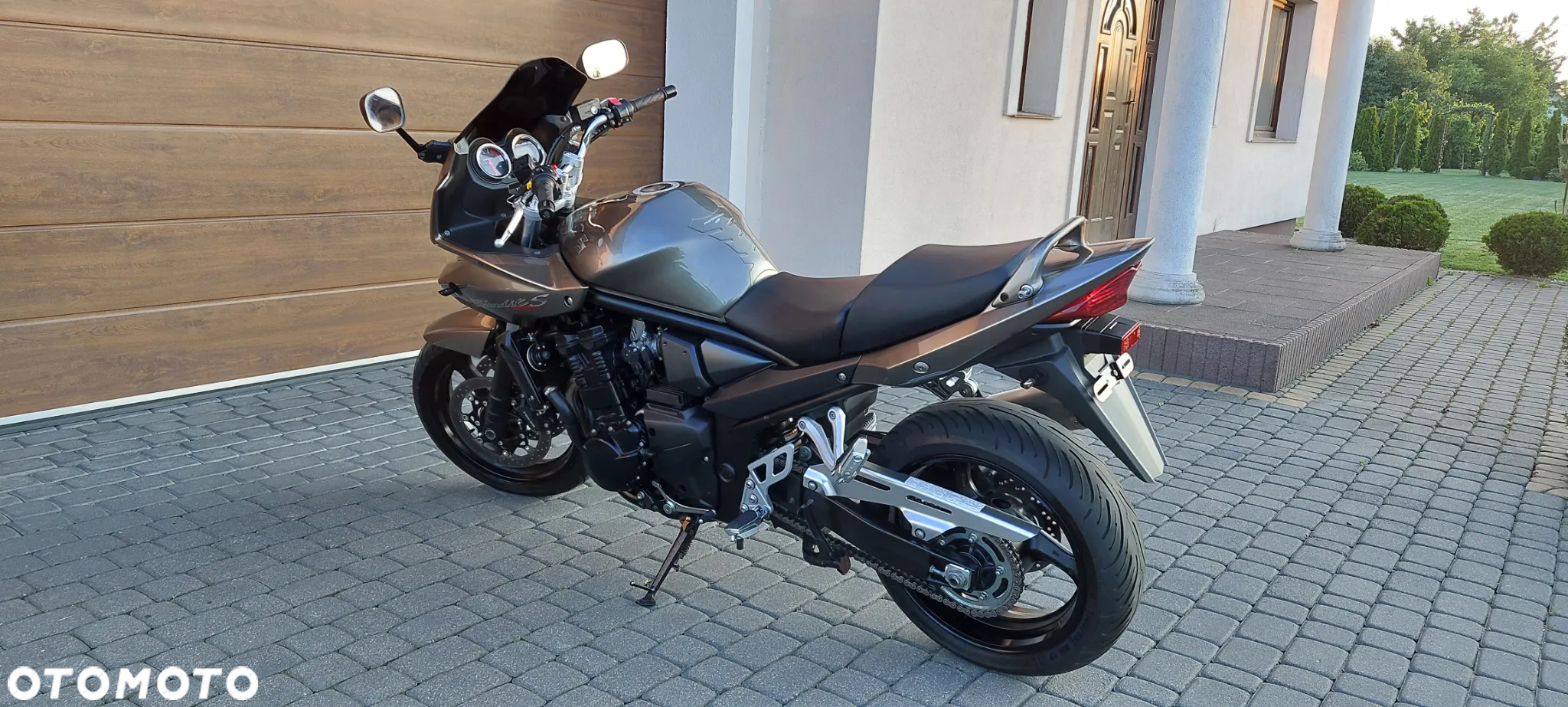 Suzuki Bandit - 27