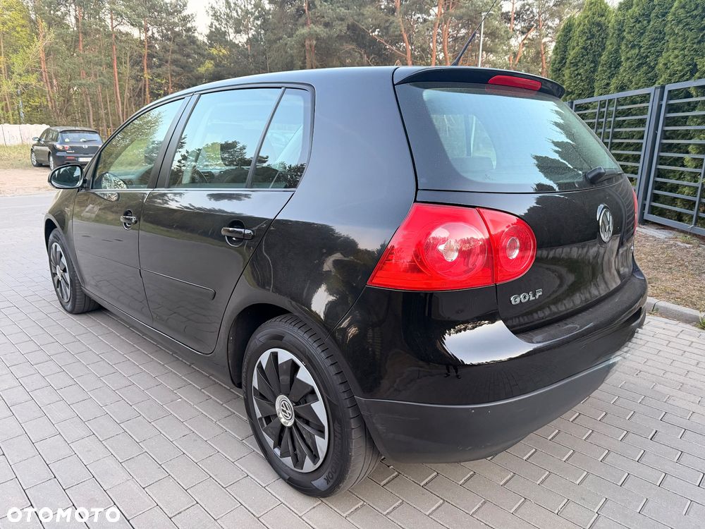 Volkswagen Golf 1.6 Team - 5