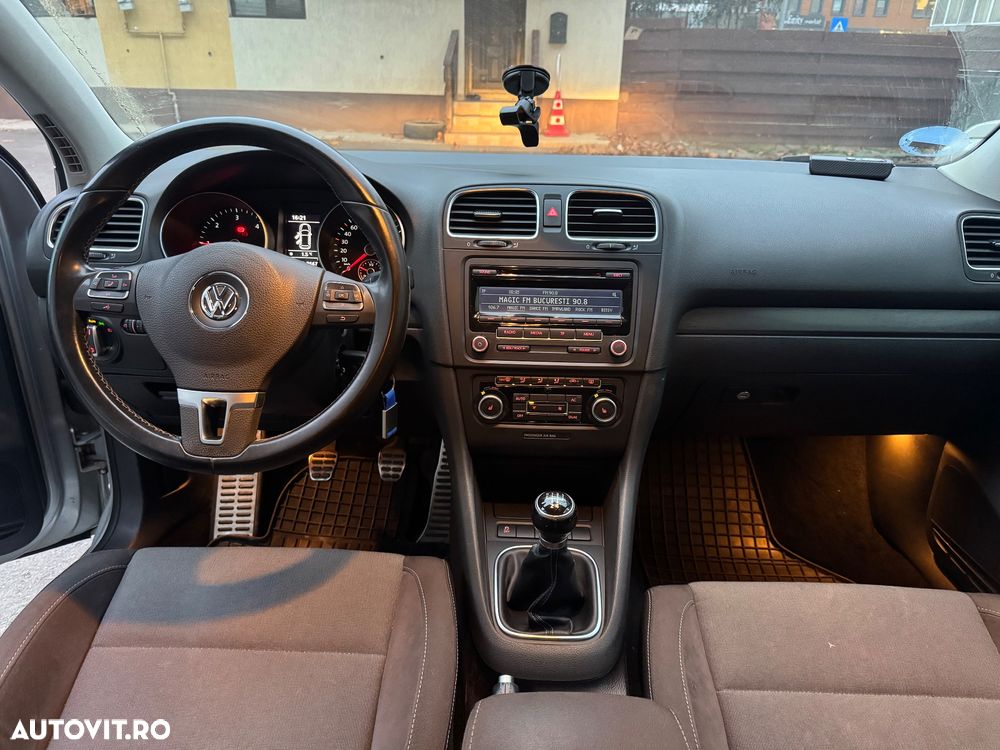 Volkswagen Golf 1.6 TDI DPF Style - 8