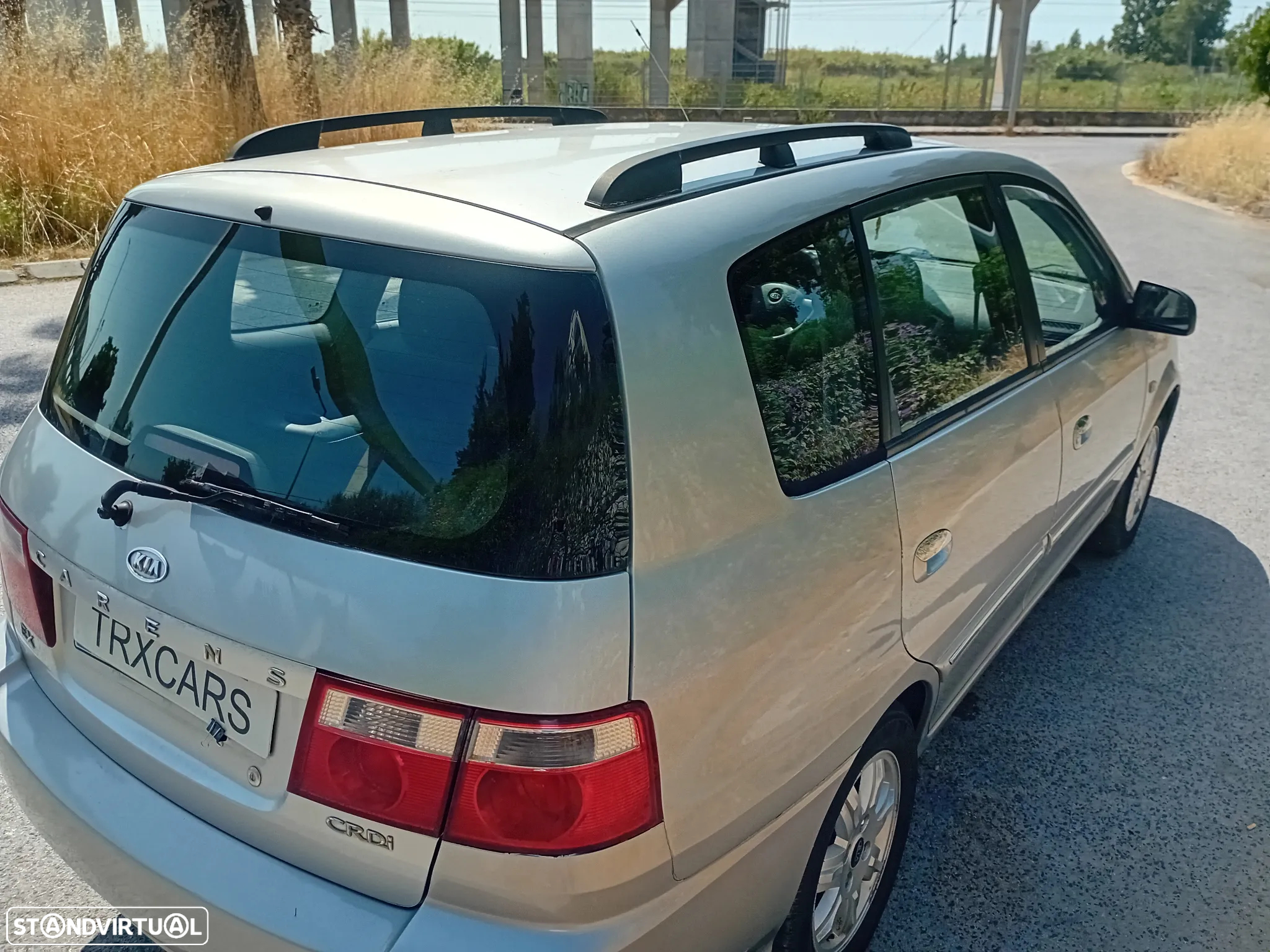 Kia Carens 2.0 CRDi EX Confort - 3