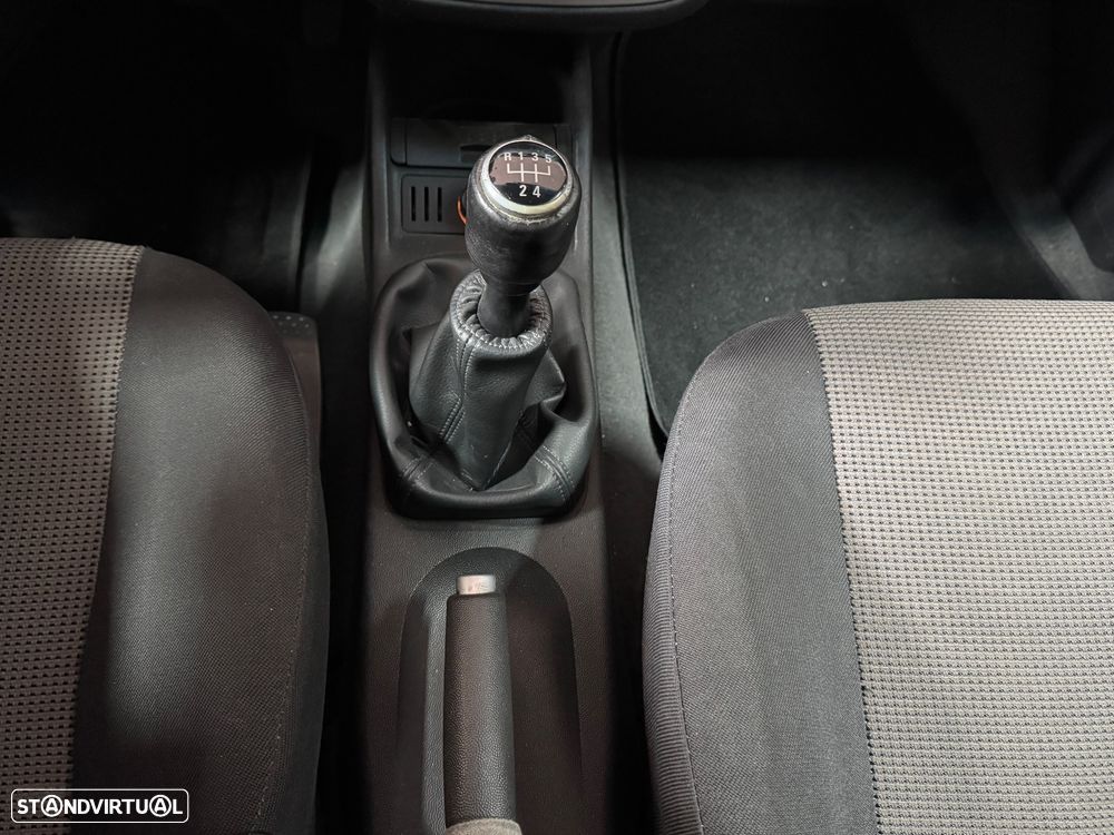 Opel Corsa 1.2 Twinport Cosmo - 25
