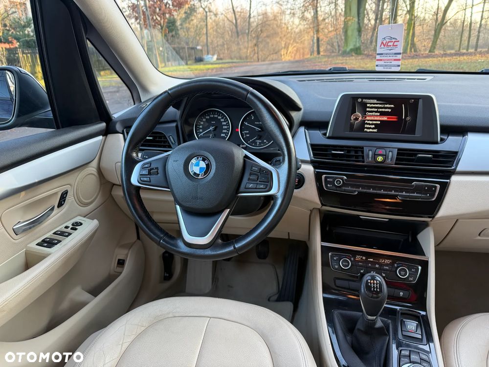 BMW Seria 2 216d Luxury Line - 17