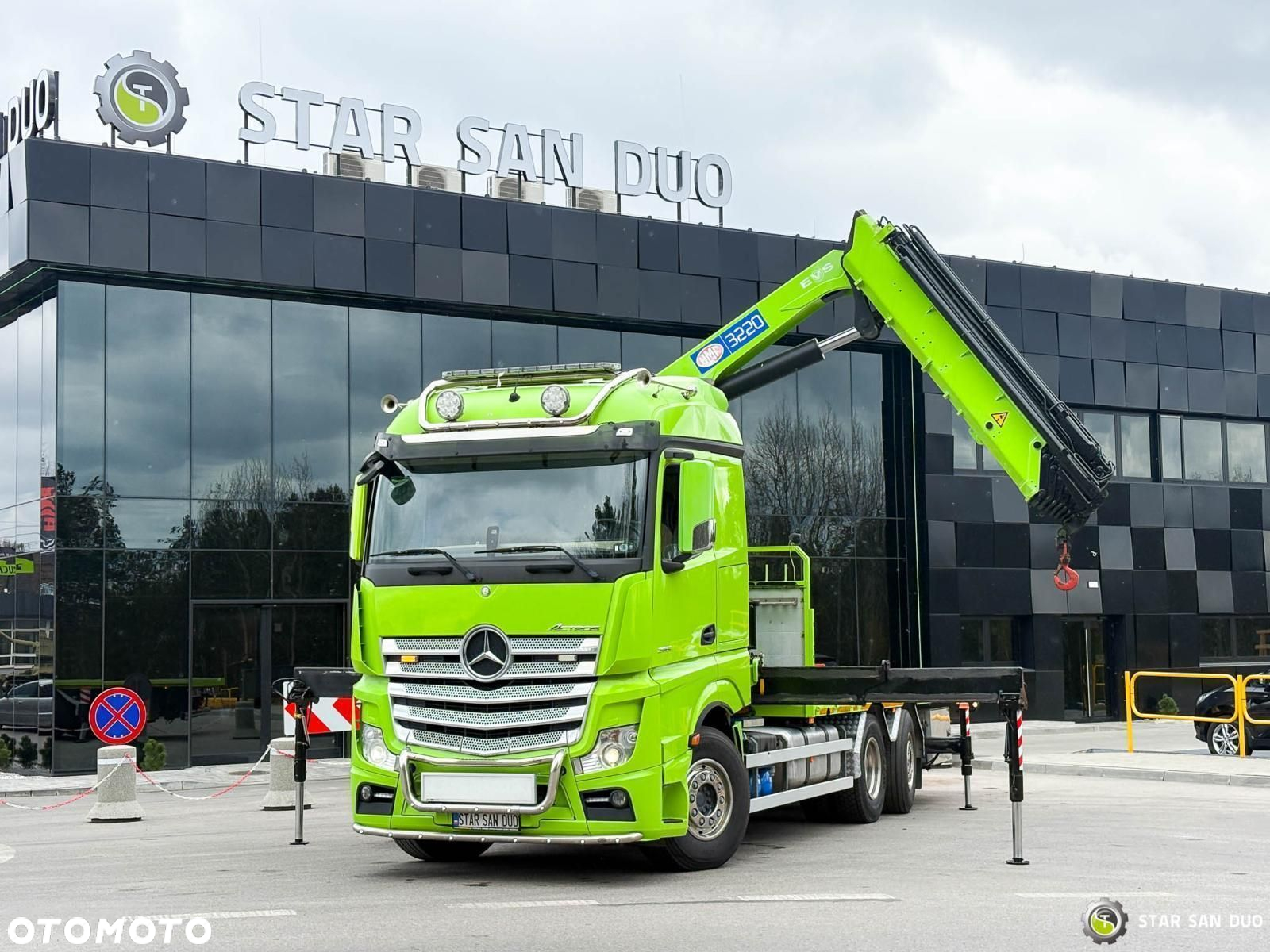 Mercedes-Benz Actros 6x2 HMF 3220 K-7 HDS Żuraw Crane - 6