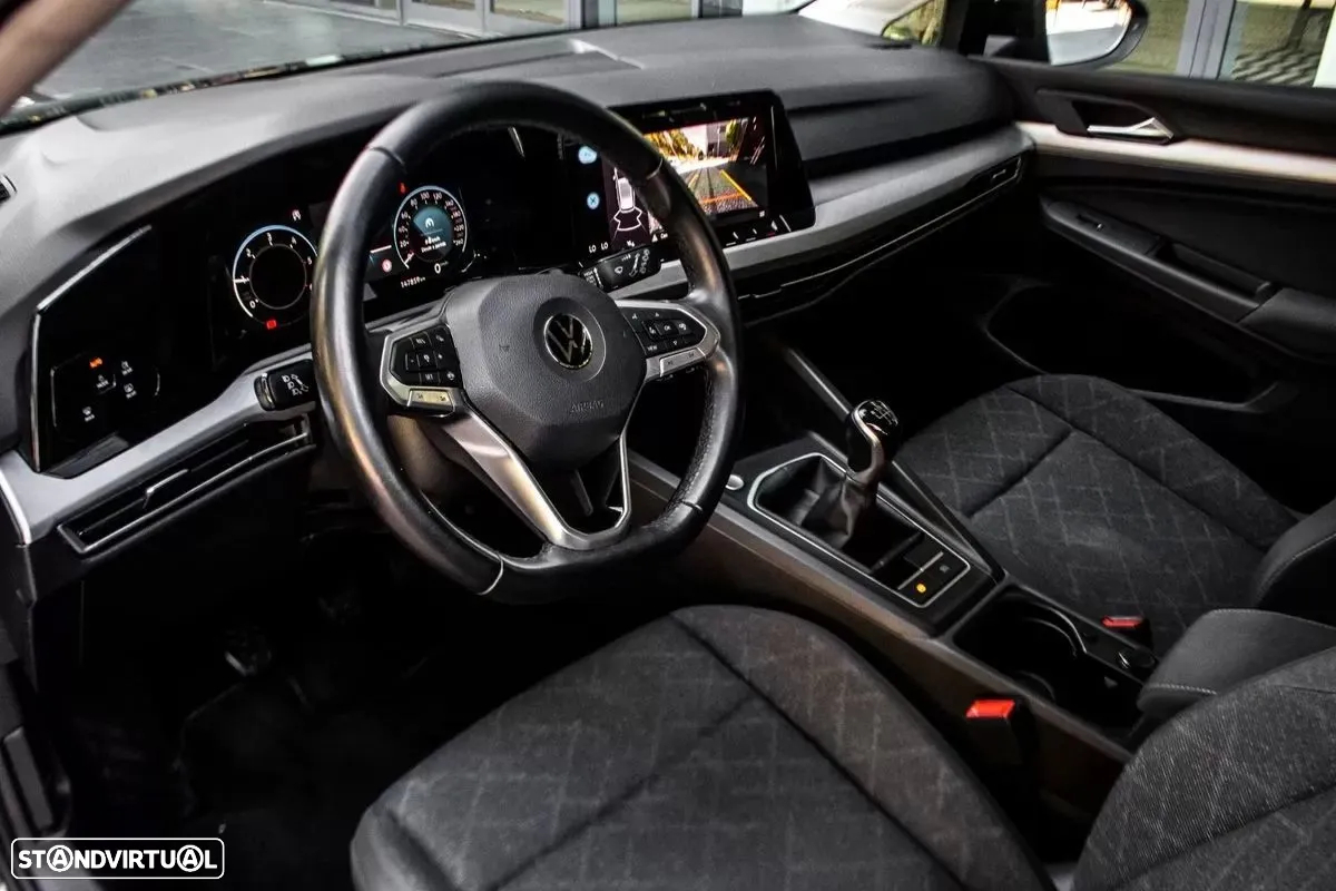 VW Golf Variant 2.0 TDi Conceptline - 27