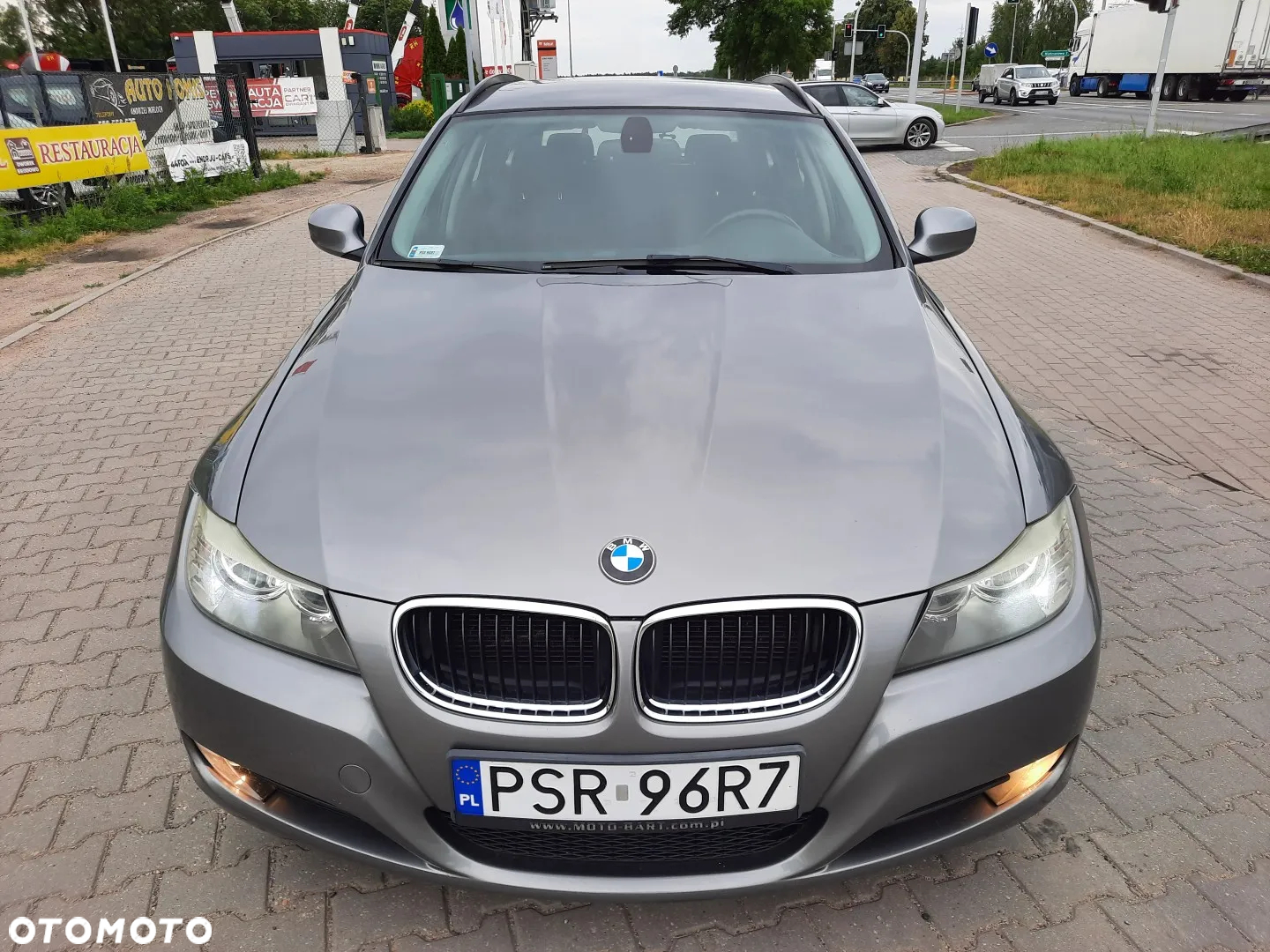 BMW Seria 3 318d DPF Touring Edition Sport - 4