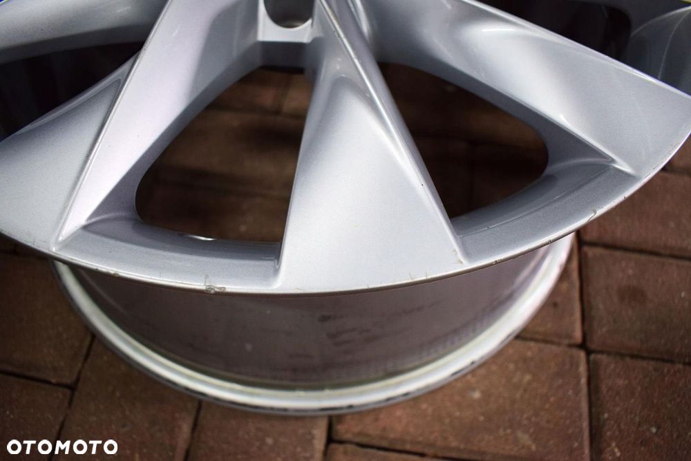 SKODA 19 Enyaq iV SuperB Octavia IV 5LA Nowy Model Oryginał - 9