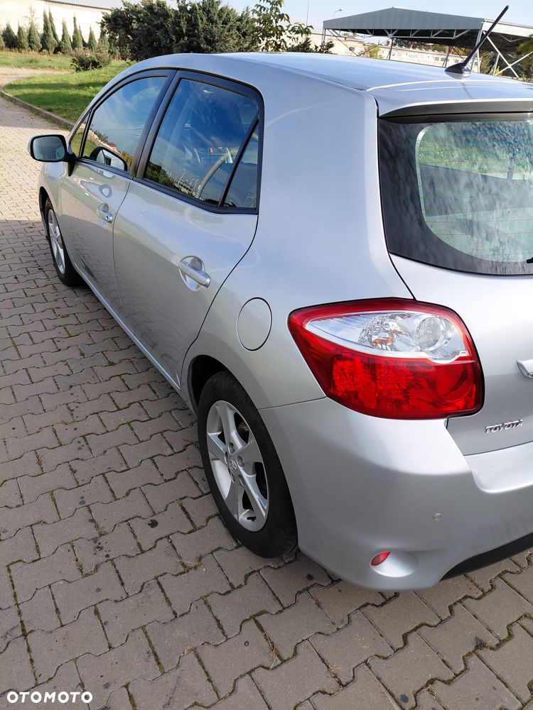Toyota Auris 1.33 VVT-i Terra - 11