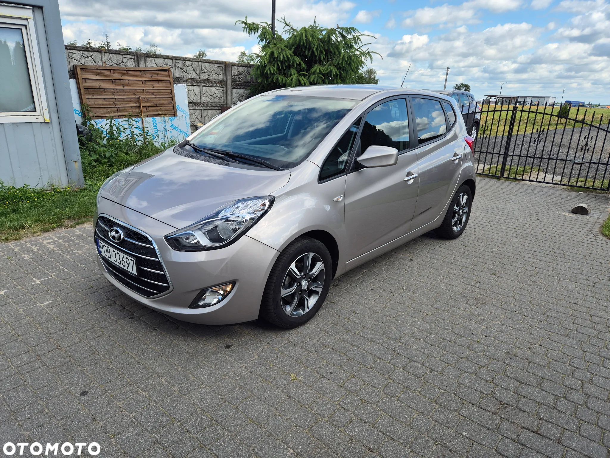 Hyundai ix20 1.6 Premium - 1