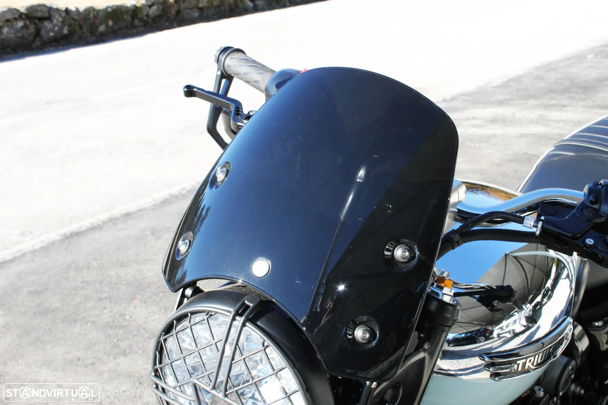 Triumph Bonneville Chrome Edition-Custom - 18