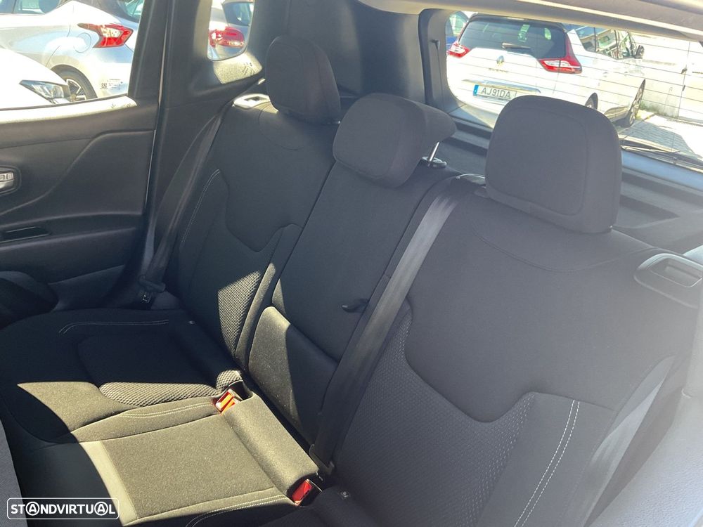 Jeep Renegade 1.6 MJD Limited - 30