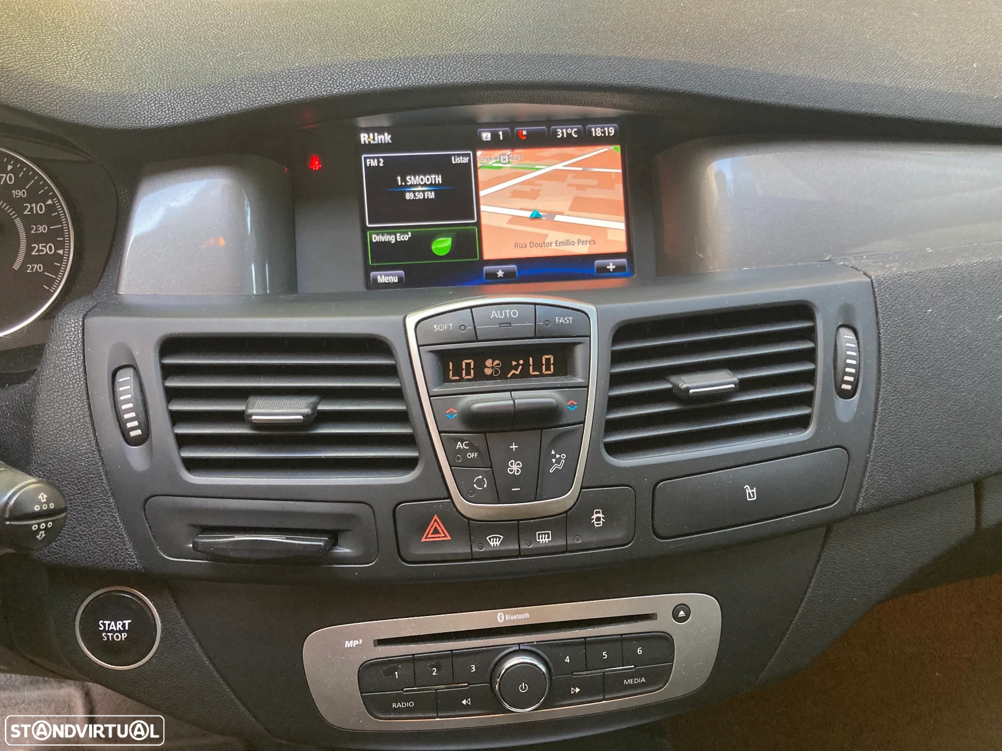 Renault Laguna 2.0 dCi Dynamique S 118g - 8