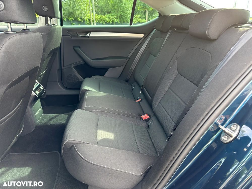 Skoda Superb 2.0 TDI DSG Style - 6