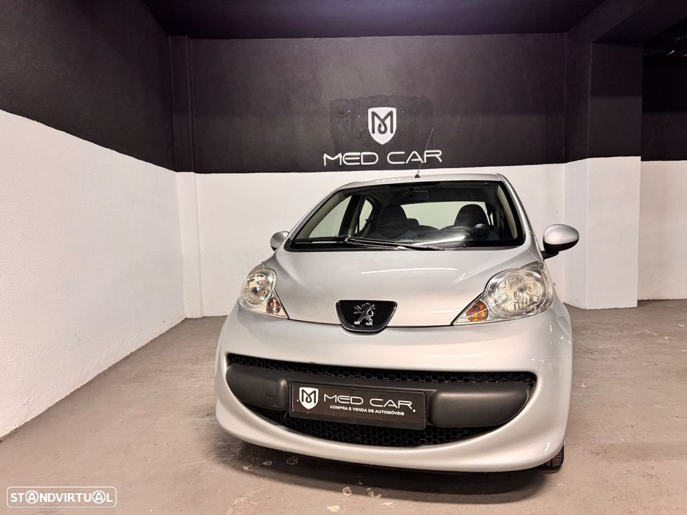 Peugeot 107 1.0 Trendy - 2