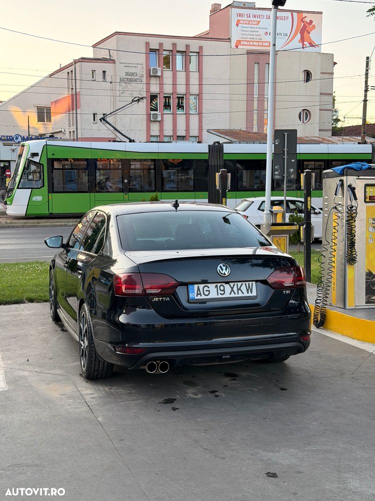 Volkswagen Jetta 1.4 TSI DSG Highline - 1