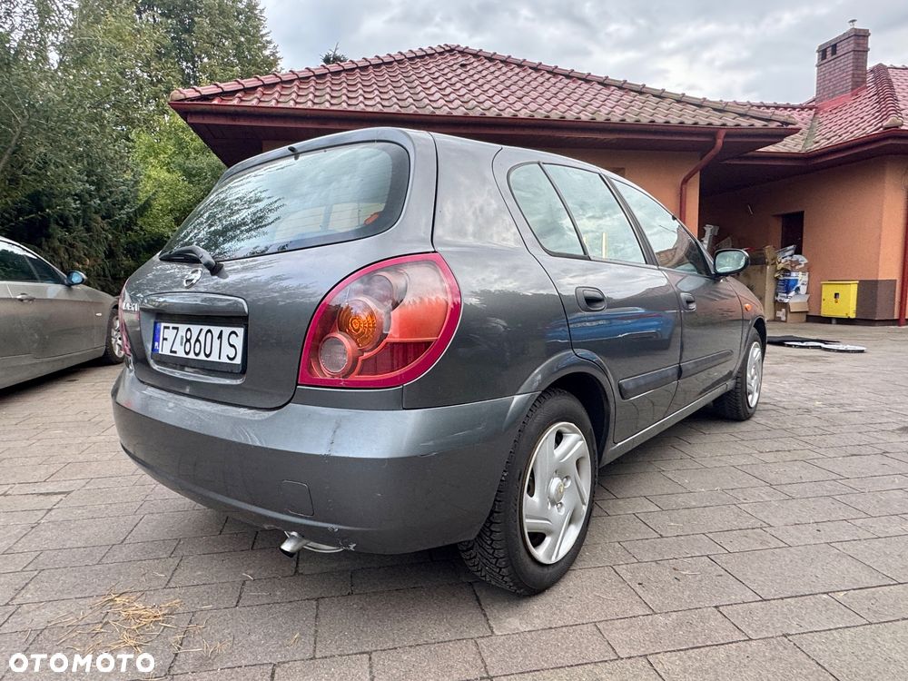 Nissan Almera 2003 photo 3