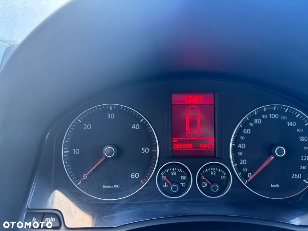 Volkswagen Jetta 1.9 TDI Comfortline - 11